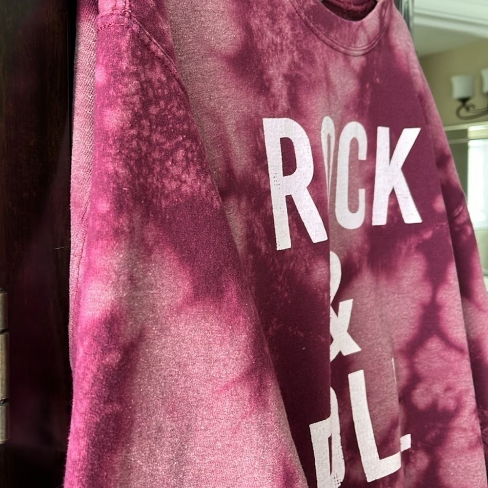 Gildan tie-dye rock and roll sweatshirt - Picture 6 of 8